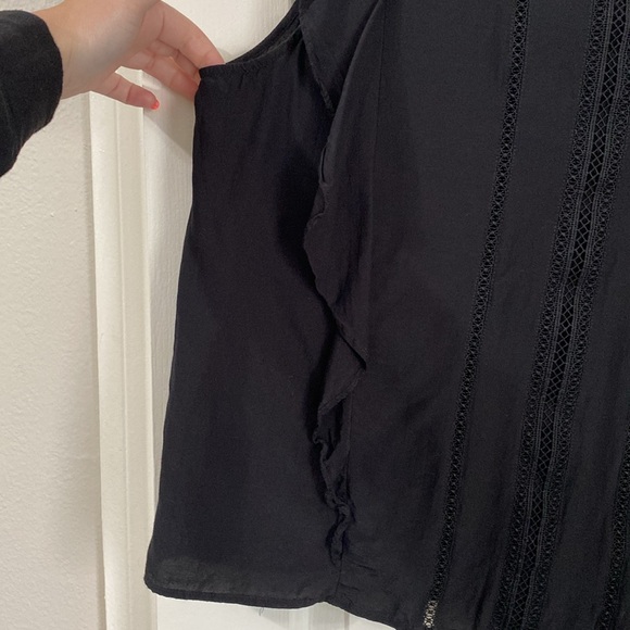 Loft black flutter detail boxy woven tank shirt with lace details in front - Picture 4 of 7